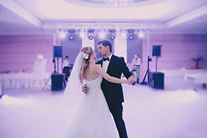How to Match Your Wedding Music with Your Venue